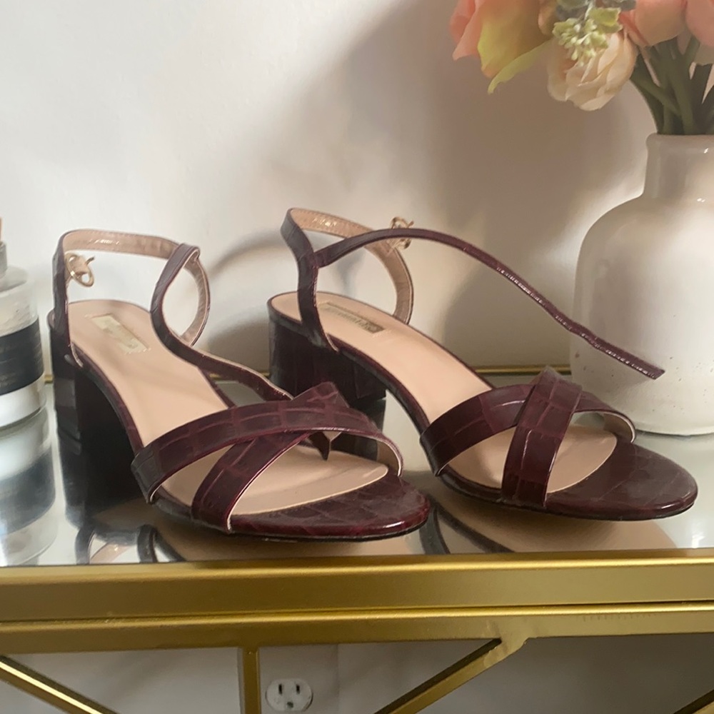 Cute Burgundy Sandals